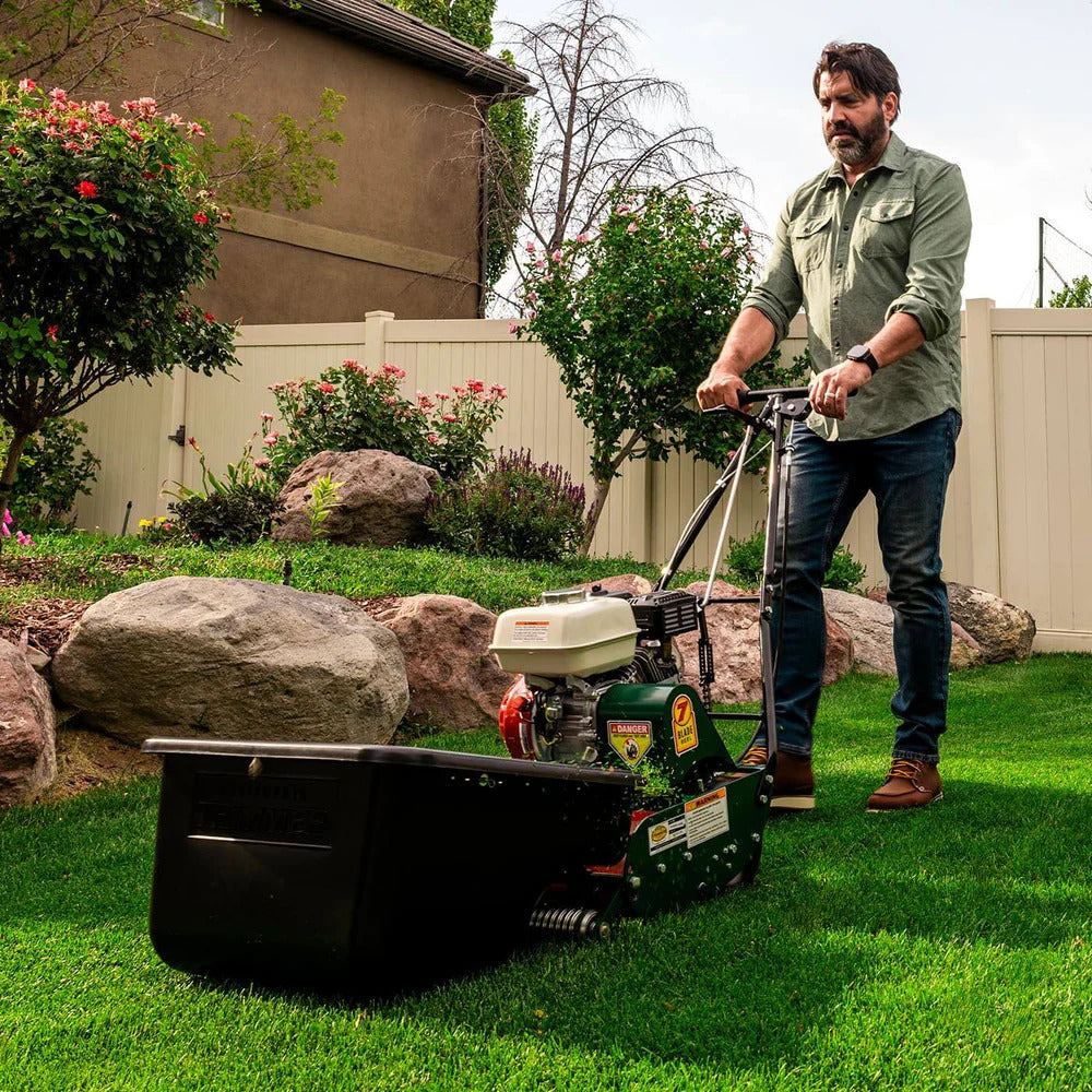 Pillowle Classic Standard 20-inch gas walk-behind lawn mower with 7 blades and ergonomic handle on a lawn.